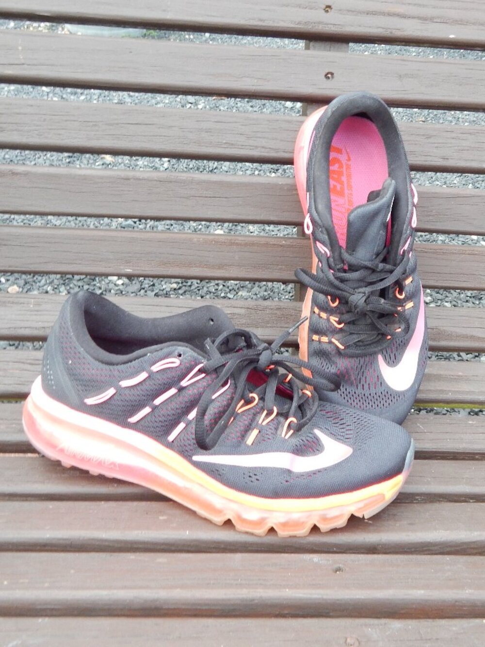 Nike Air Max 2016 Athletic Shoes Size 9 Womens Hot Pink & Black